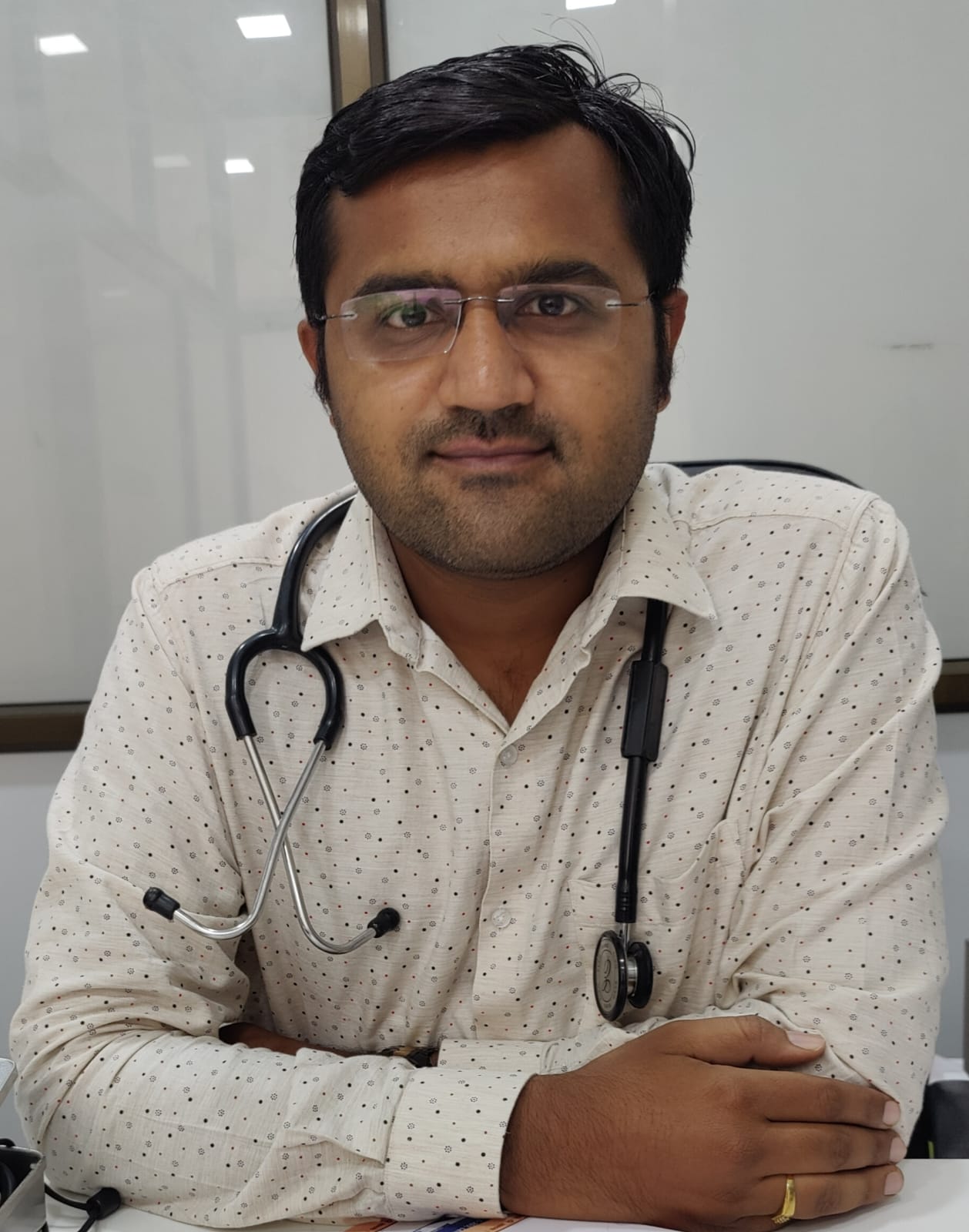 Dr. Ravindra Thakkar - Door Step Doctor Pvt. Ltd.
